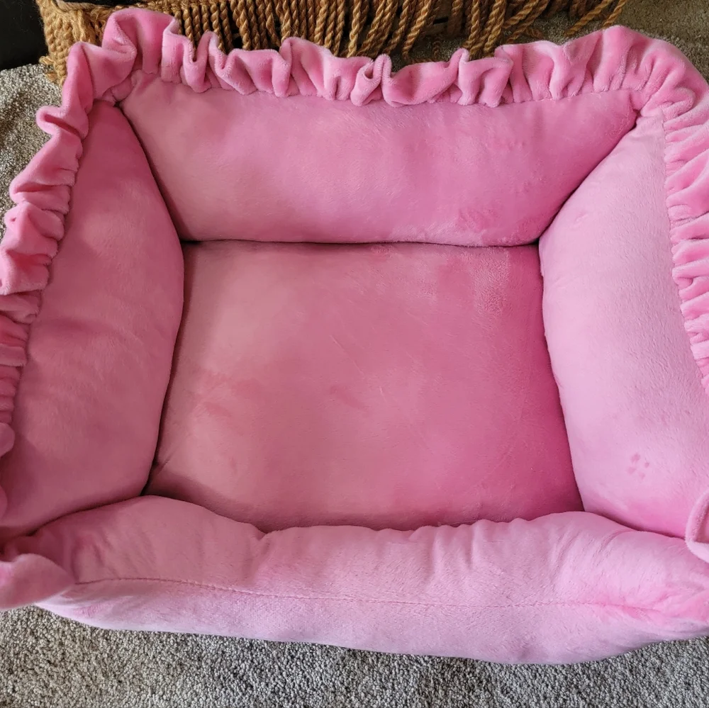 Dog Or Cat Pink Plush Pet Bed Small 20x16